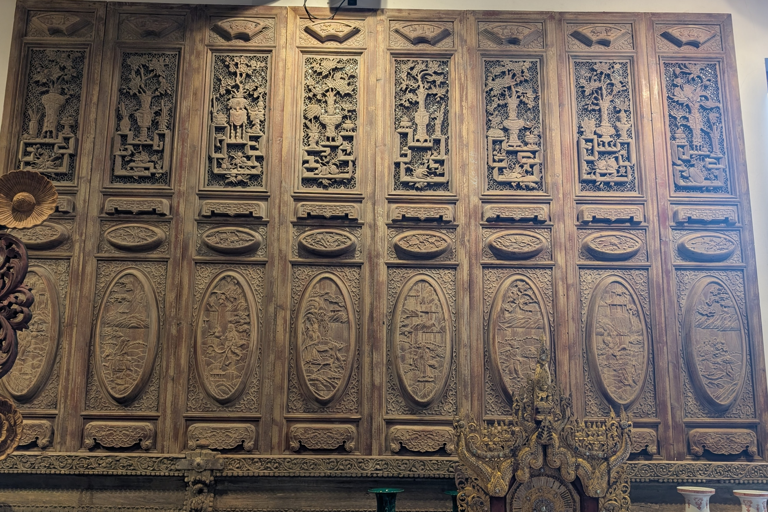 Wooden screen - Image 2