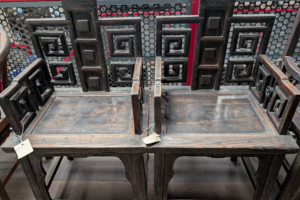 Teacher chair