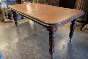Colonial table