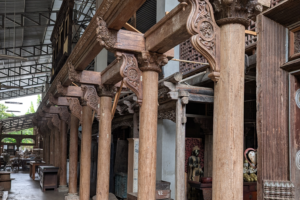 11-column archway