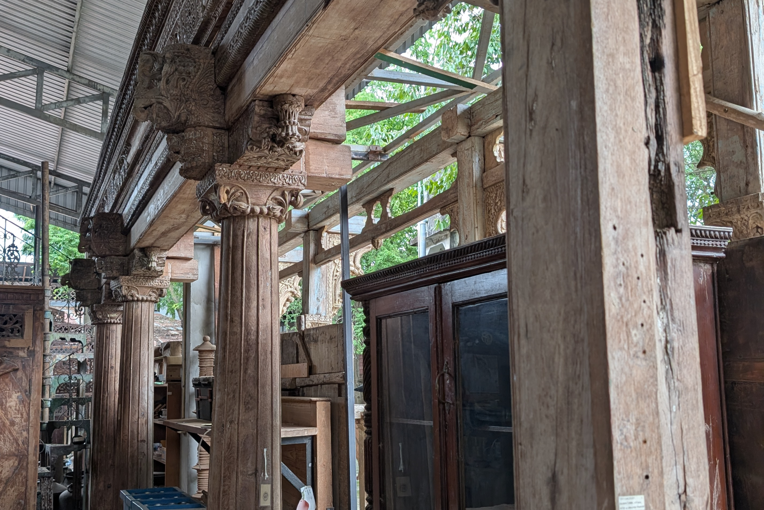 Four-Column Teak Façade