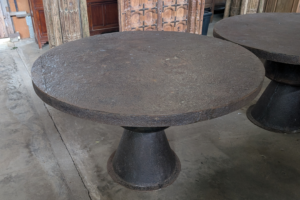 Round coffee table